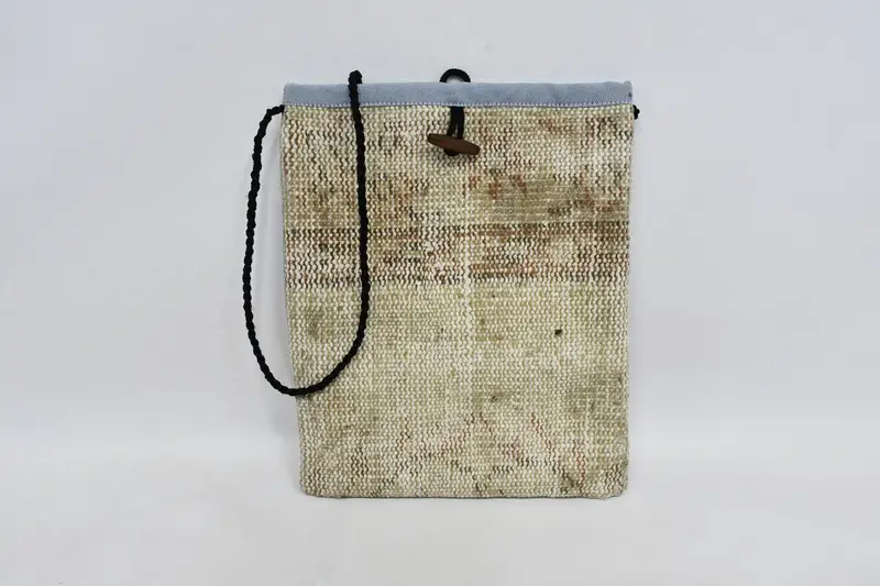 ヴィンテージモチーフのスチームパンクスタイルウールキリムバッグ、クロスボディバッグ