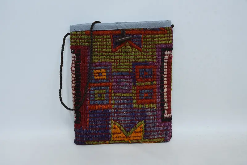 ボヘミアン ウール ショルダー バッグ、ジッパー開閉、キリム バッグ