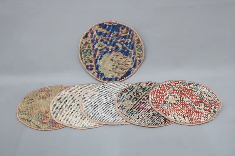 Runde Tischsets im Bohemian-Stil in Blau und Rosa, Esszimmerzubehör aus Baumwolle und Wolle
