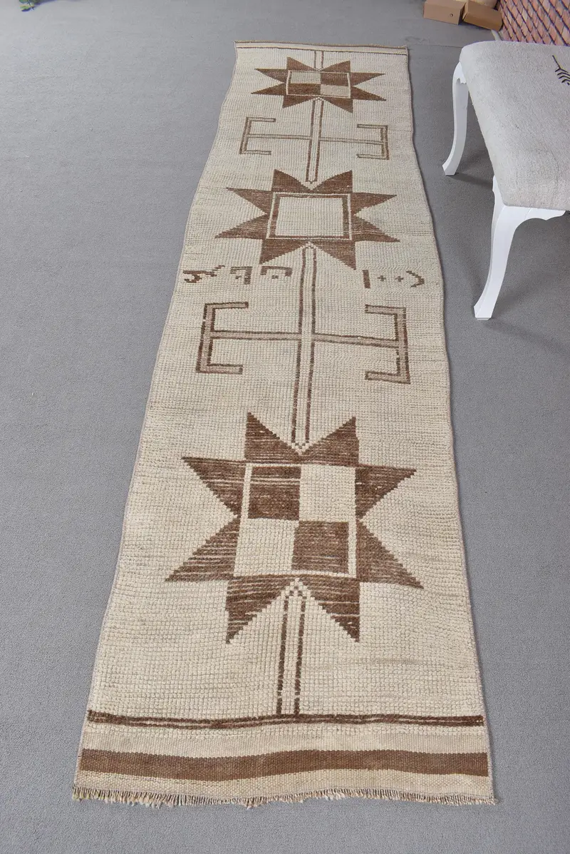 Beige-brauner Teppich, 0,2 x 10,8 Fuß, geometrisches Blumenmuster