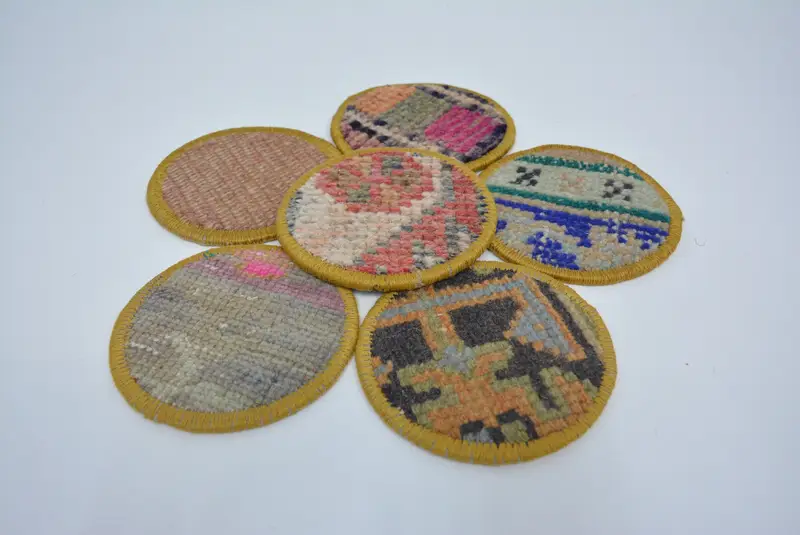 ブルーとピンクのボヘミアンラウンドコースター、滑り止めエスニックコースター