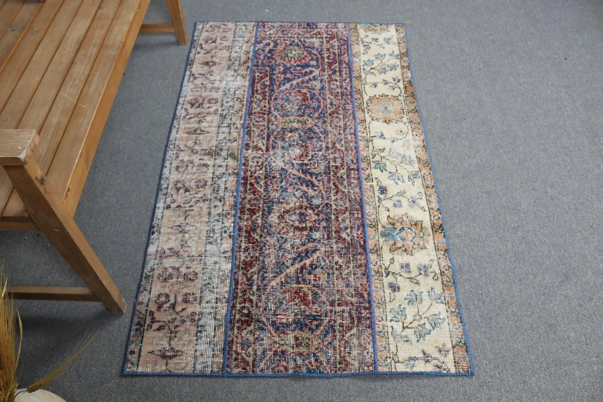 2.9x5 ft Vintage Rug, Blue Animal Print Turkish Rug Wool - 1