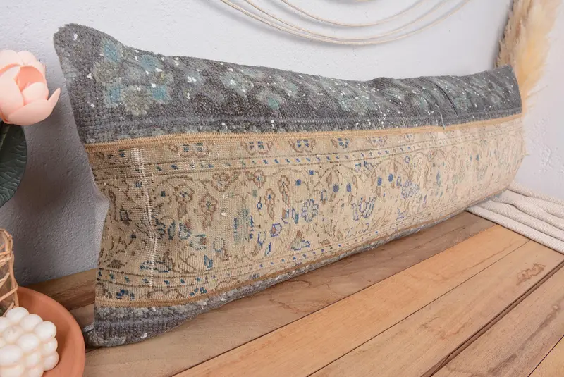 Almohada de lanzamiento de patchwork beige y verde hecha a mano, almohada rectangular versátil