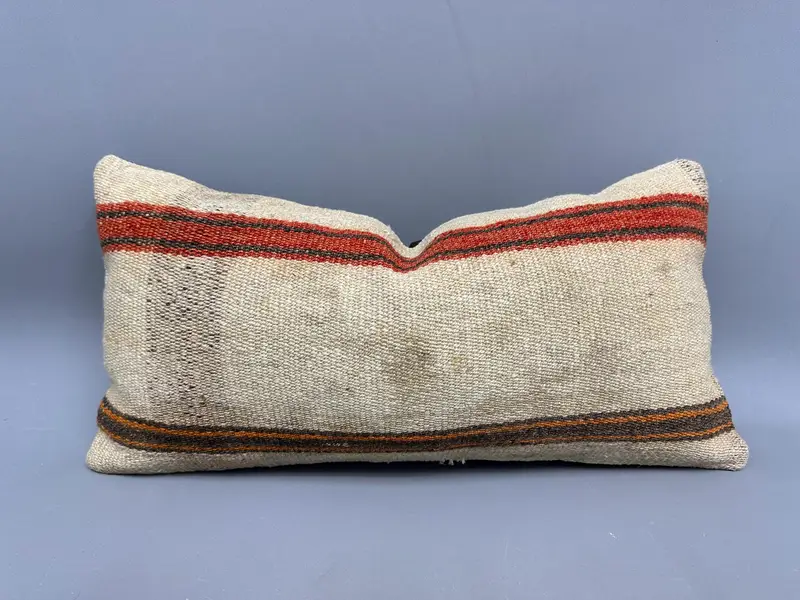 Handgewebtes Kelim-Wurfkissen, beige und rot gestreiftes Kissen