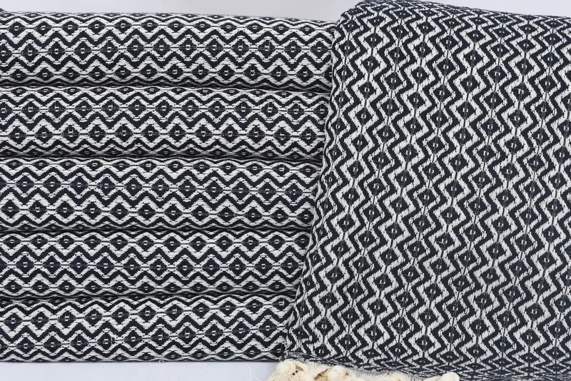 Beach Wedding Favor, Bachelorette Gifts, Custom Bath Towel, 70x40 Cotton Diamond Towel, Beach Towel Gift, Best Friend Gift Ideas, Embroidered Towel - 2