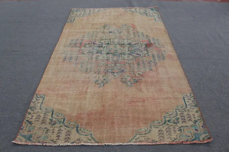 Yeşil Desenli Kırmızı Oryantal Halı, 8,8x8,76 ft