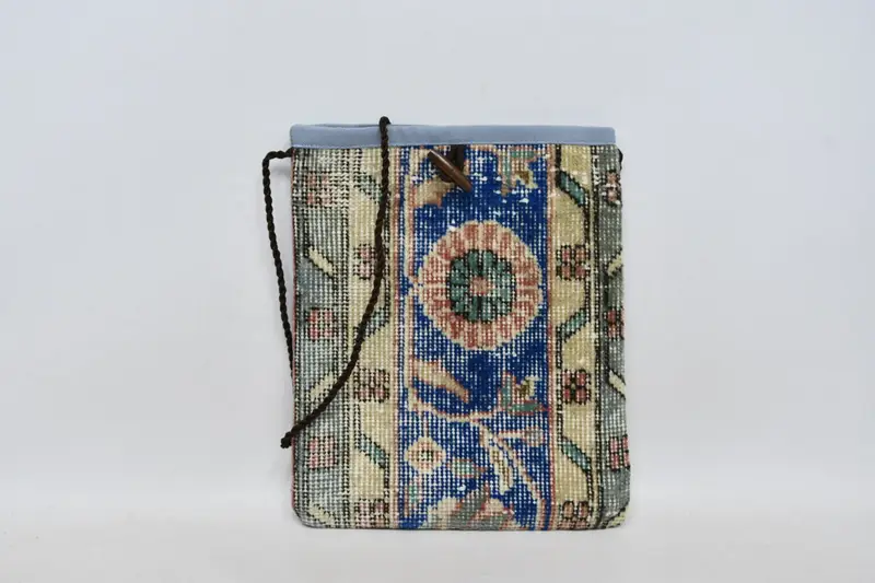 調節可能なストラップキリムバッグ、ヴィンテージモチーフウールクロスボディバッグ