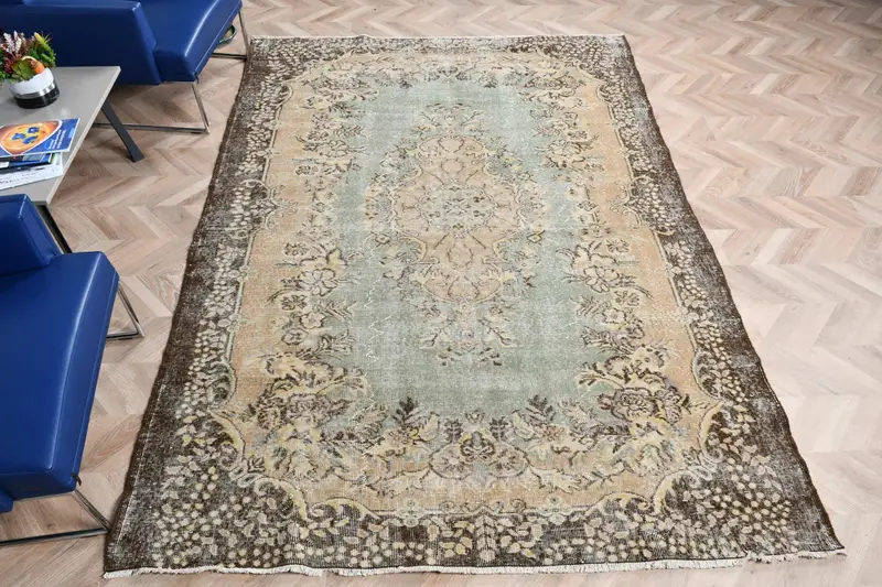 Türk Büyük Halı 6.4x9.2 ft, Kahverengi Bordürlü Vintage Yün Halı - 1