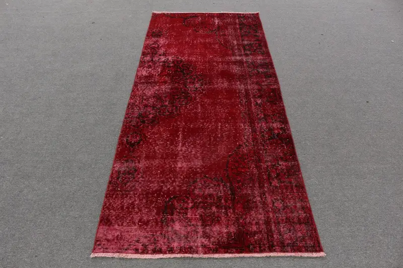 Kırmızı İran Halısı, 3,2x7,8 ft Zarif Kırmızı ve Siyah Tasarım