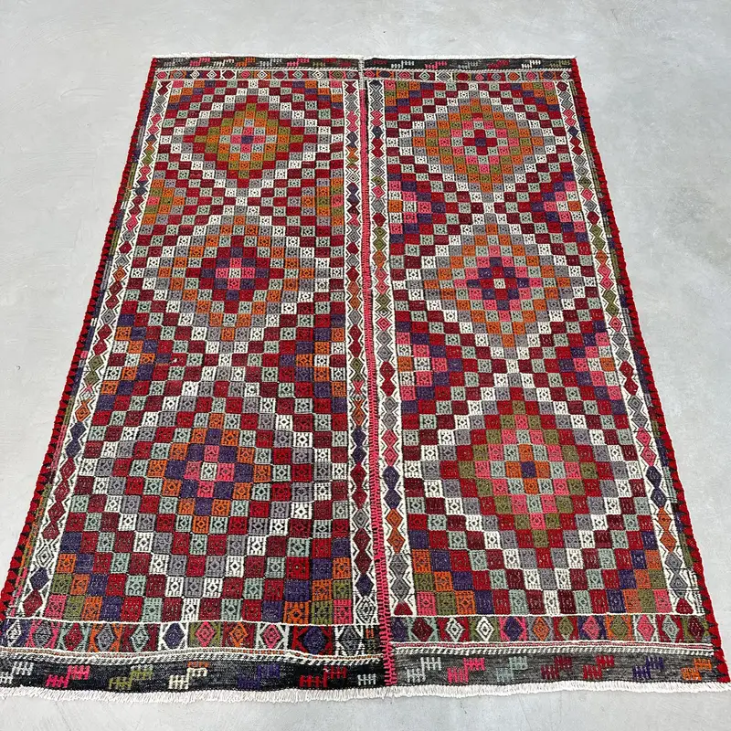 レッド モロッコ ラグ、5x6.9 フィート エレガント グリーン アクセント