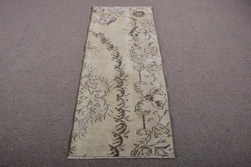 Eleganter Teppich mit Karomuster in Beige und Braun, 6,6 x 15,2 m, schickes Dekor