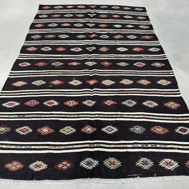 Zarif Siyah & Bej Halı, 6,1x9,7 ft Botanik Tasarım