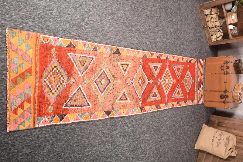 Vintage Runner Halı 2.9x11.4 ft, Türk Herki Kırmızı Geometrik Yün Halı - 1