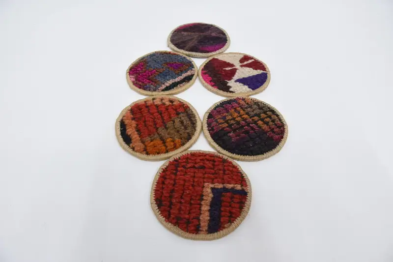 Böhmischer runder Untersetzer in Rot und Bronze, stilvoller Untersetzer