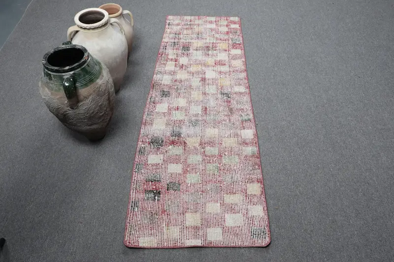 Vintage Halı, 2x5.9 ft Runner Halı, Kırmızı Beyaz Oushak Yün Halı - 1