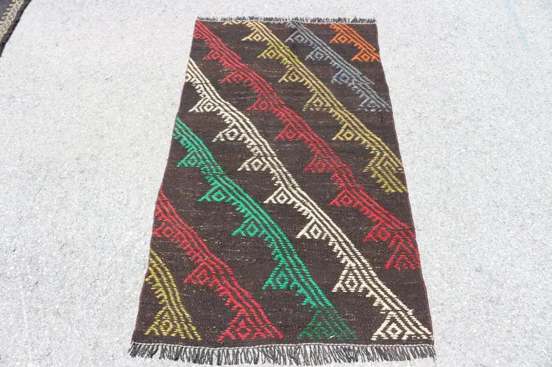 Vintage Halı, Küçük 2.8x4.9 ft Türk Halısı, Kahverengi İkat Yün Halı - 1