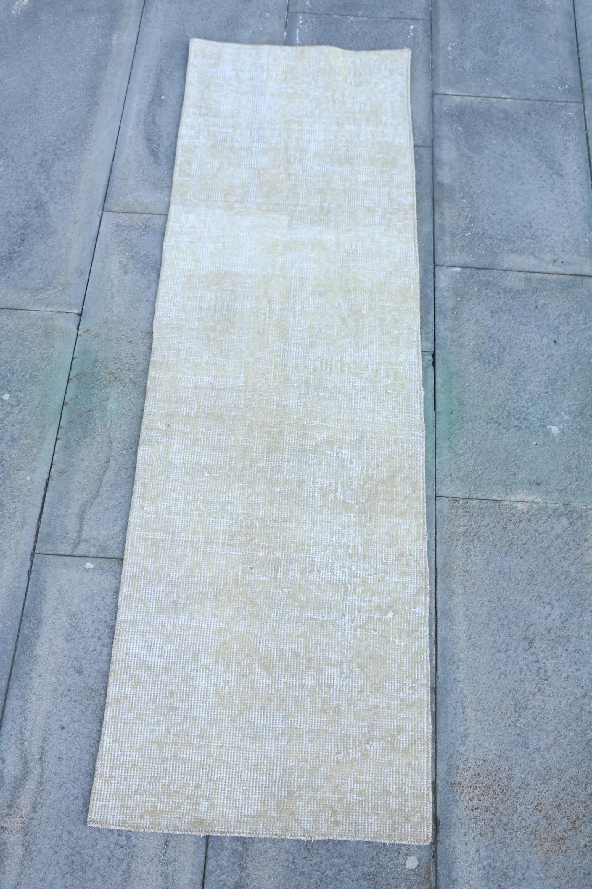 Vintage Small Rug 1.5x4.9 ft (45x148 cm), Turkish White Ikat Wool Rug - 1
