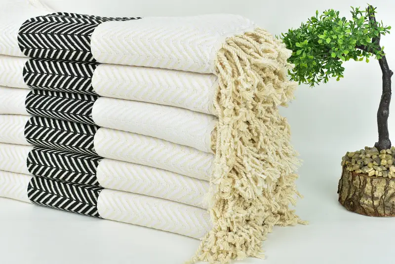 Bridesmaid Gifts Personalized, Personalized Towel, 70x40 Cotton Chevron Towel, Quick-dry towel, Bachelorette Gifts, Spa Towel, Organic Cotton Towel - 3
