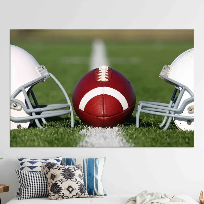 エレガントなフットボール ヘルメット キャンバス プリント - 活気のあるスタジアムの雰囲気
