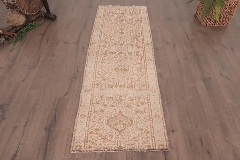 Türkischer Läuferteppich 2 x 6 Fuß, beige-brauner Tarnteppich aus Wolle - 1