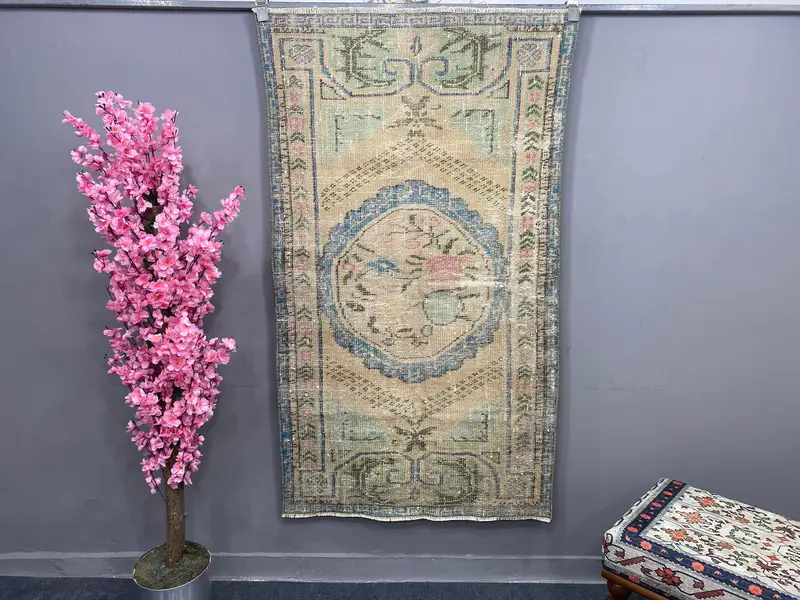 Elegant Beige Abstract Rug, 3.2x5.6 ft Chic Decor