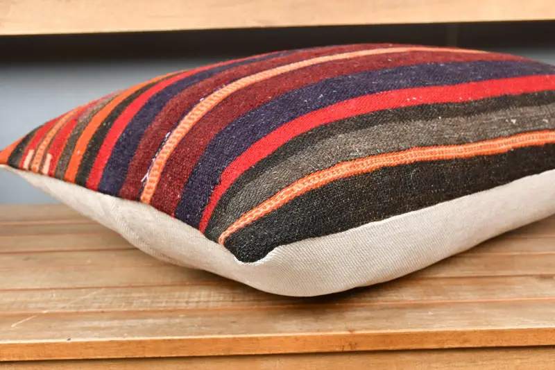 Pillow Case, Handmade Kilim Cushion, Boho Throw Cushion, Kilim Pillow Cover, 16x24 Red Cushion Case, Outdoor Throw Cushion Cover, Vintage Pillow - 4