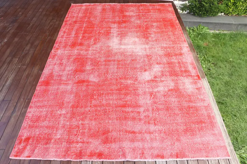 Handgefertigter roter Südwestteppich, 5,4 x 10,3 Fuß, elegantes Dekor