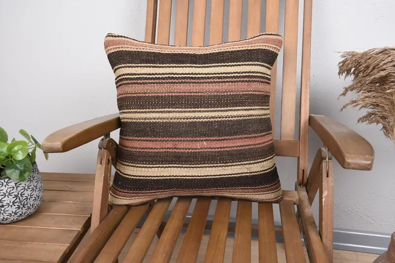 Beige gestreifter Kissenbezug, 18 x 18 Zoll großes marokkanisches Kissen - 1