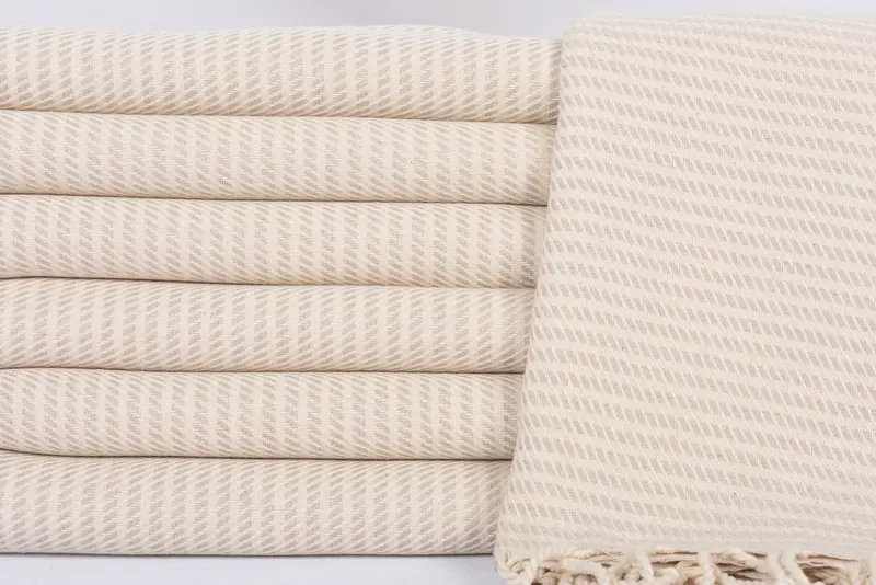 Lightweight Turkish towel, Wedding For Favor, Best Friend Wedding Gift, Sand-resistant towel, Bridesmaid Gift, 70x40 Cotton Polka Dot Towel - 2