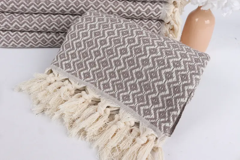 Absorbent Turkish peshtemal towel for beach use, Organic Turkish towel, Lightweight towel, 70x40 Cotton Diamond Towel, Xmas Gifts, Bridesmaid Gift - 4