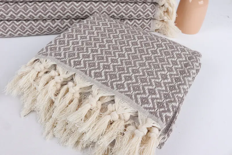 Absorbent Turkish peshtemal towel for beach use, Organic Turkish towel, Lightweight towel, 70x40 Cotton Diamond Towel, Xmas Gifts, Bridesmaid Gift - 5