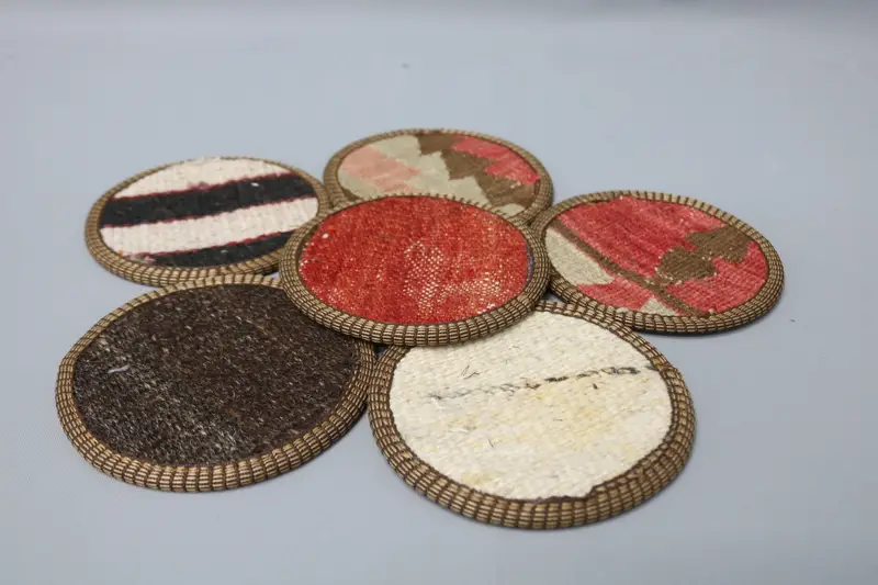 赤と茶色のストライプのコースター、滑り止めボヘミアンコースター