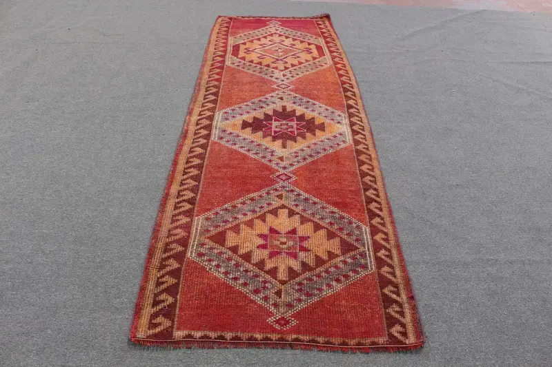 レッドカモフラージュラグ、3.1x9.5フィートの鮮やかな装飾