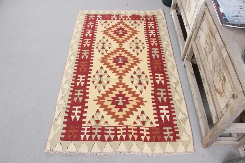 Bej ve Mor Halı, 3,2x5,4 ft Puantiyeli Tasarım