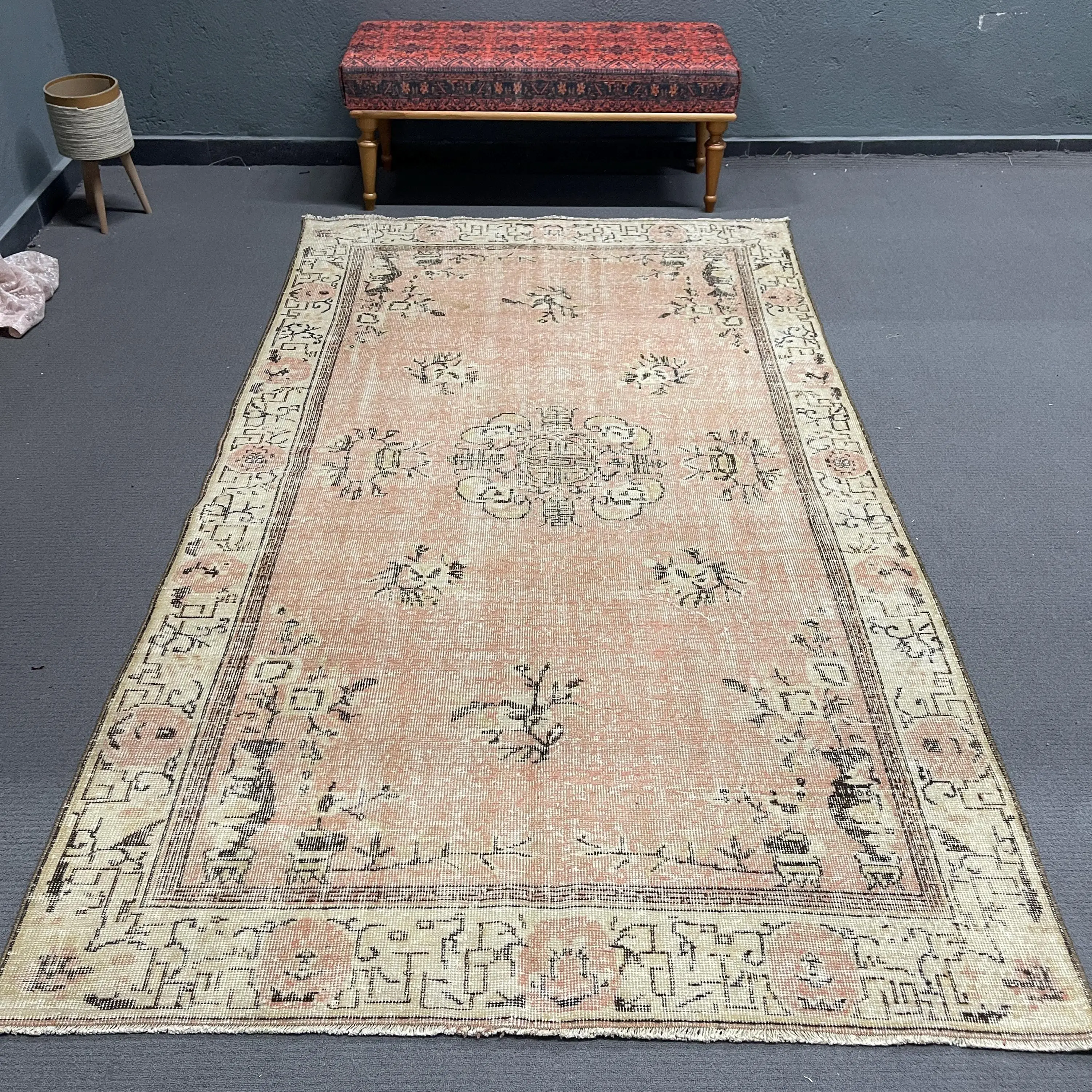 Turkish Vintage Rug, 5x8.9 ft Rug, Brown Pink Bordered Rug - 1