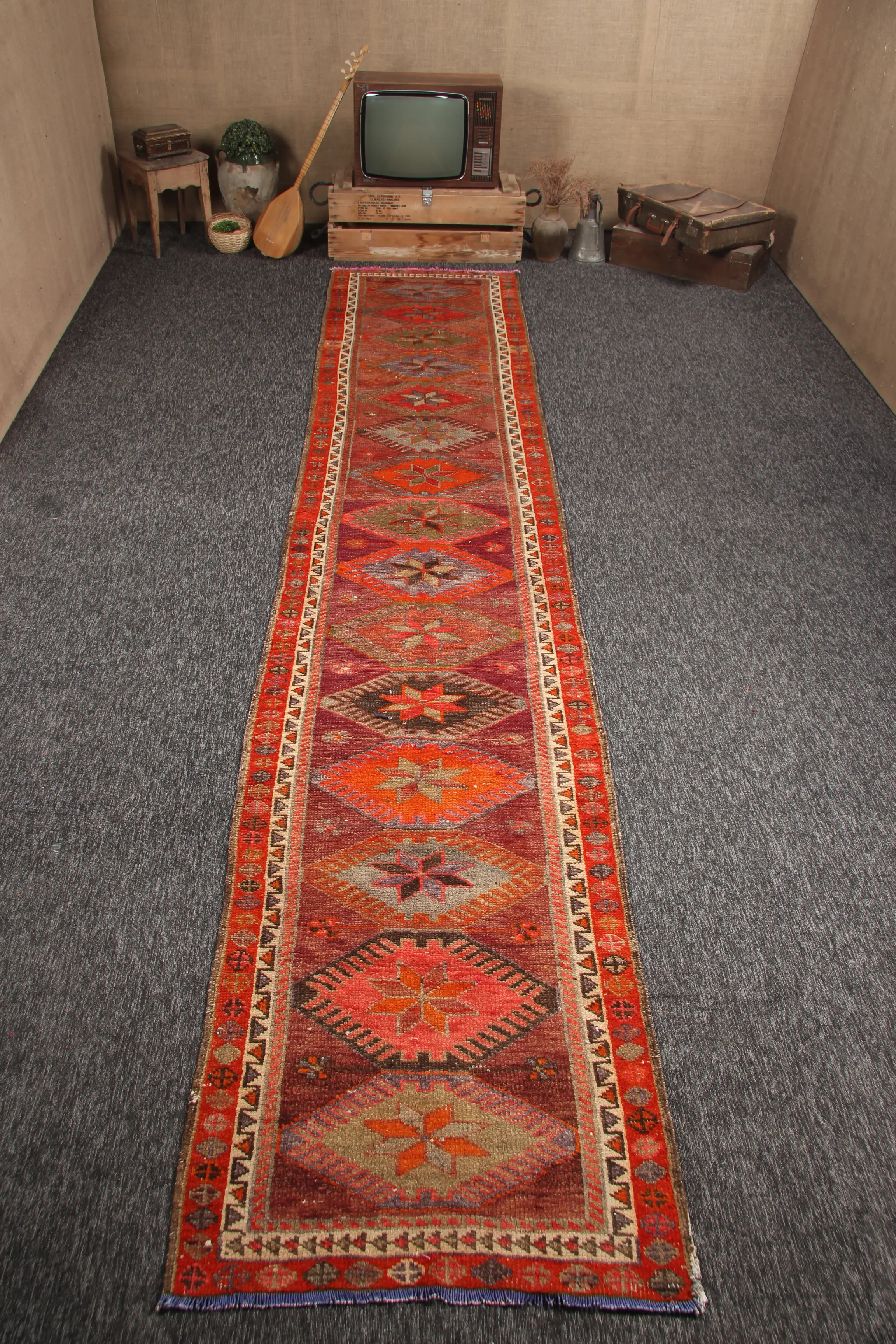 Türkischer Vintage-Teppich 3 x 15,8 Fuß, orangefarbener Herki-Blumenteppich - 1
