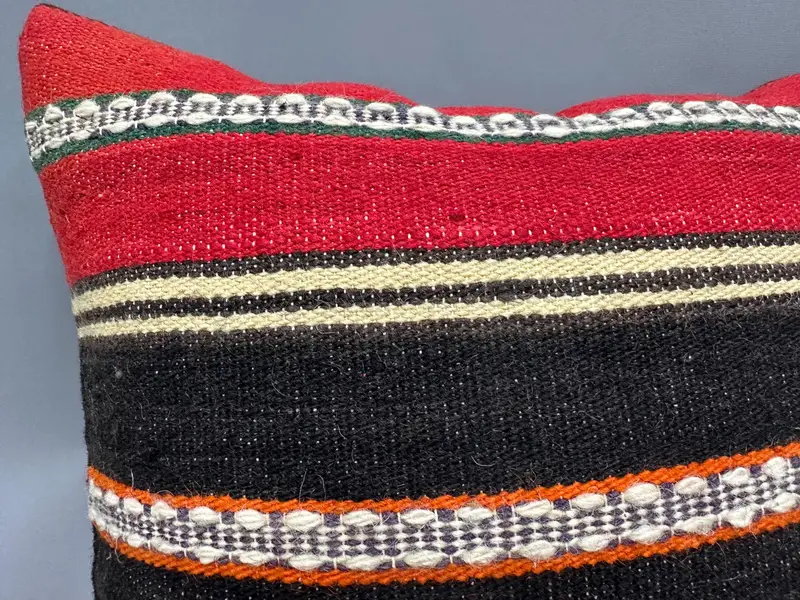 Vintage Pillow, Traditional Pillow Sham, Pillow Case, Pillow for Couch, 18x18 Red Pillow Cover, Vintage Kilim Pillow, Bench Pillow Cover - 5