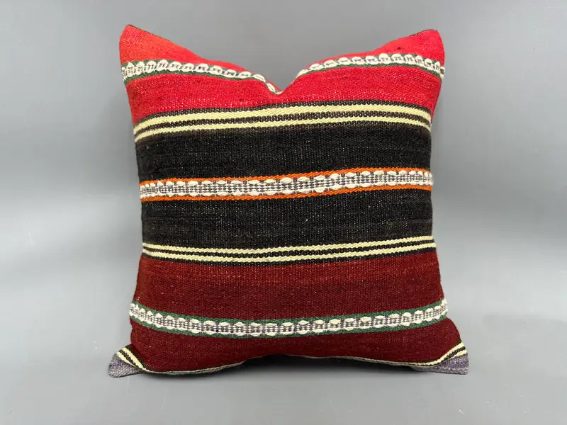 Vintage Pillow, Traditional Pillow Sham, Pillow Case, Pillow for Couch, 18x18 Red Pillow Cover, Vintage Kilim Pillow, Bench Pillow Cover - 1