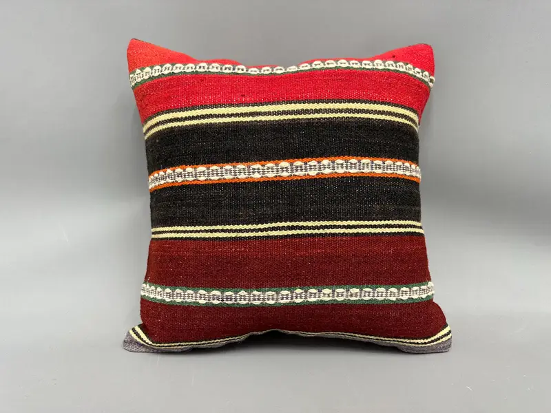 Vintage Pillow, Traditional Pillow Sham, Pillow Case, Pillow for Couch, 18x18 Red Pillow Cover, Vintage Kilim Pillow, Bench Pillow Cover - 4