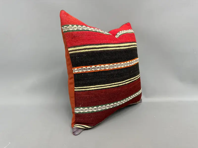 Vintage Pillow, Traditional Pillow Sham, Pillow Case, Pillow for Couch, 18x18 Red Pillow Cover, Vintage Kilim Pillow, Bench Pillow Cover - 2