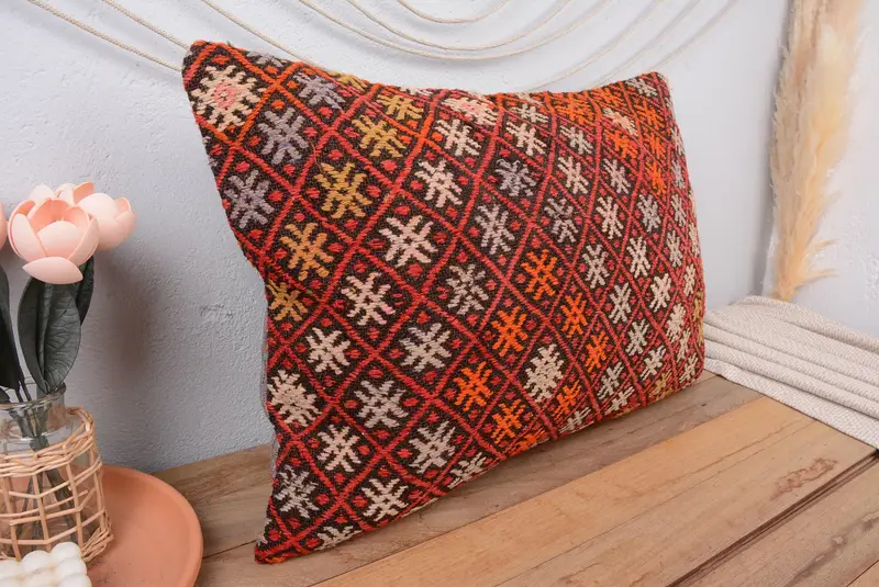 Handgefertigtes besticktes Kissen im Südwesten, Vintage-Wurfkissen in Rot und Orange