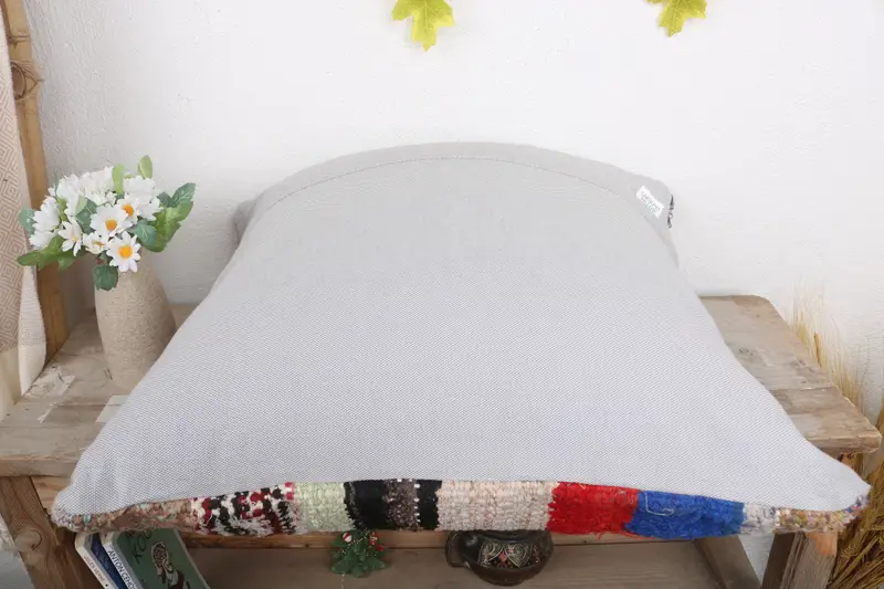 Pillow for Couch, Cushion Case, Retro Throw Cushion Case, Pillow for Sofa, Interior Designer Pillow, 20x20 White Pillow, Outdoor Patio Cushion Cover - 7