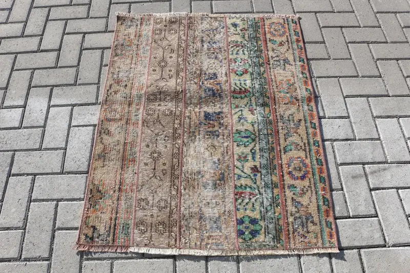 ブラウン & グリーン ラグ、2.9x3.5 フィート ソリッド コンフォート