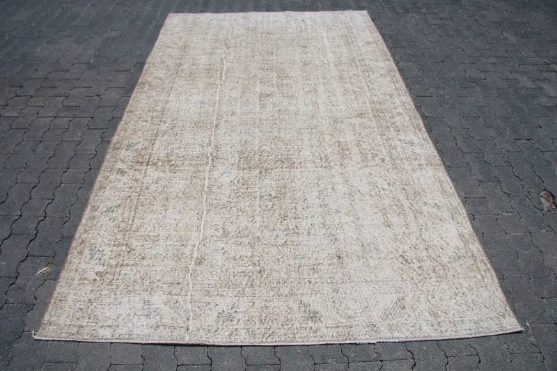 5.4x9.1 ft Vintage Large Rug, Turkish White Patchwork Rug - 1