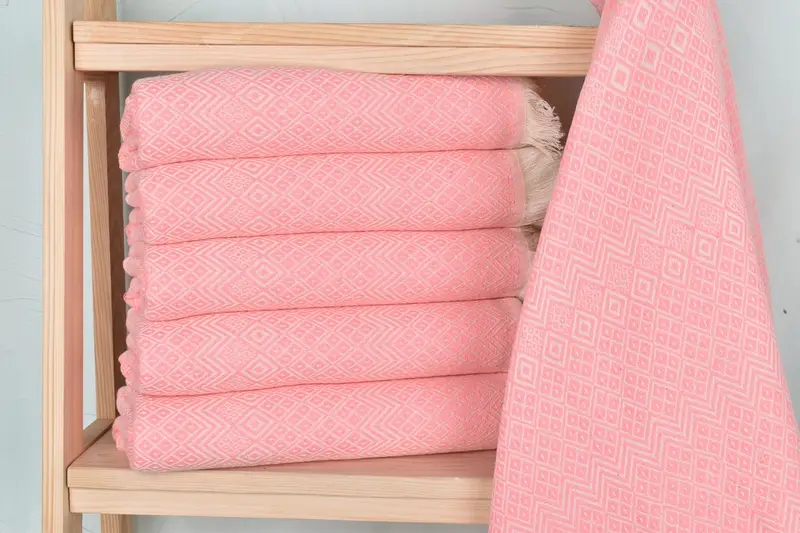 Housewarming Gift, Lightweight towel, Large Turkish Towel, Turkish Towel Bulk, Summer Towel, Bachelorette Party Favor, 70x40 Cotton Diamond Towel - 1