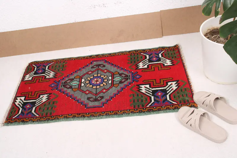1.8x3.3 ft Türk Halısı, Oushak Halısı, Kırmızı İkat Halı Yünü - 1