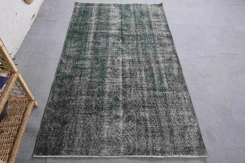 エレガントなグリーンの花柄ラグ、3.6x6.4フィートのシックな装飾