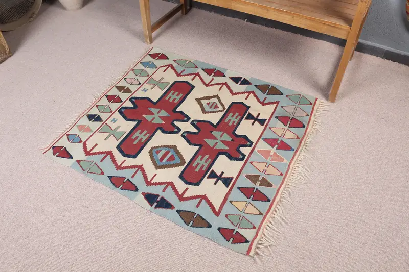 エレガントなベージュ&ブルーの花柄ラグ、3.2x3.6フィートのシックな装飾