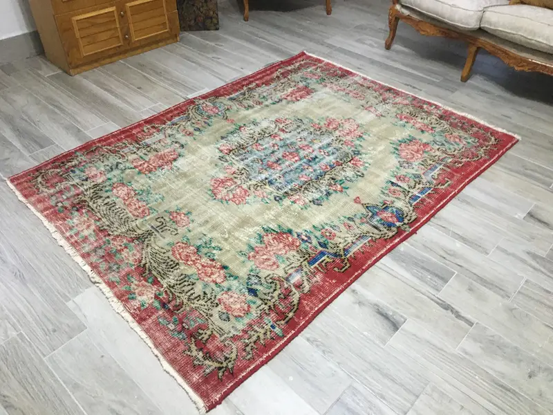 4.9x6.46 ft Vintage Oushak Rug, Turkish Rug, Red Check Wool Rug - 1
