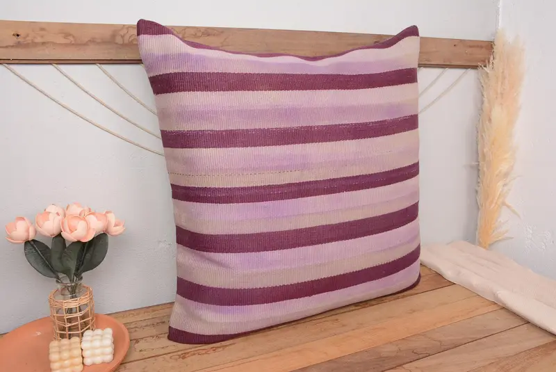 Gesticktes rosa und braun gestreiftes Kissen, 32x32 handgemachtes Wurfkissen